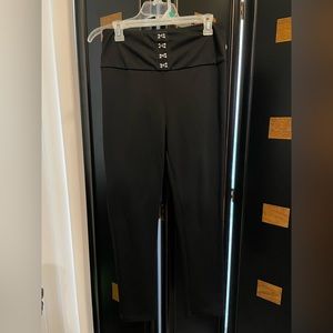 Black pair of HAVE leggings, lightly worn, great condition.!